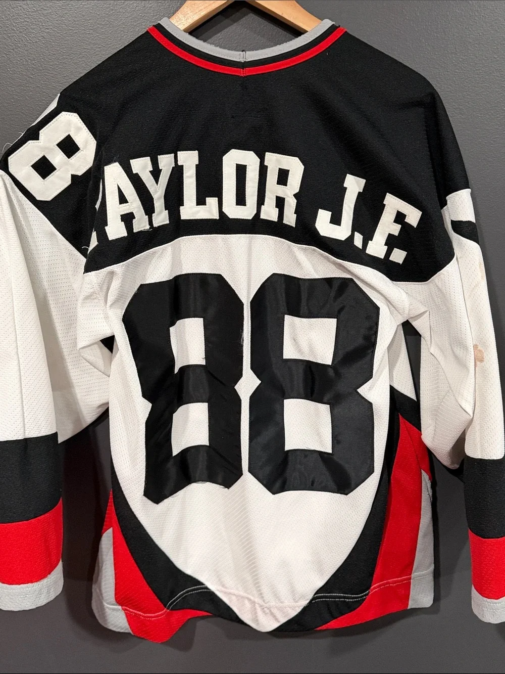 CCM Atlanta Inferno Red & White Hockey Sweatshirt Jersey Small